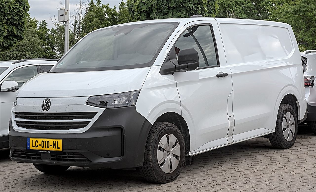 Volkswagen T7 Transporter DSC 8802